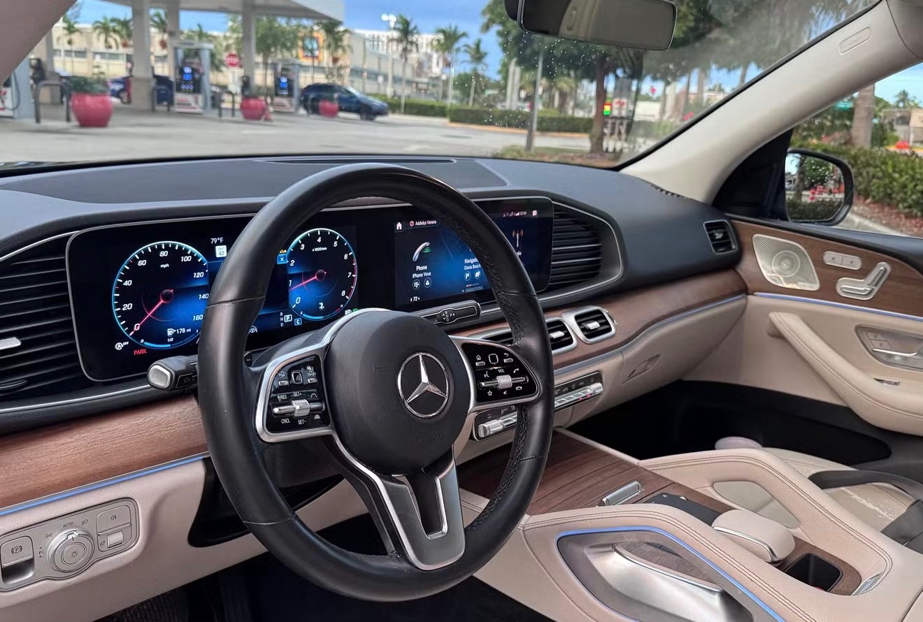 2022 Mercedes Benz GLE 350 rental car, photo 3