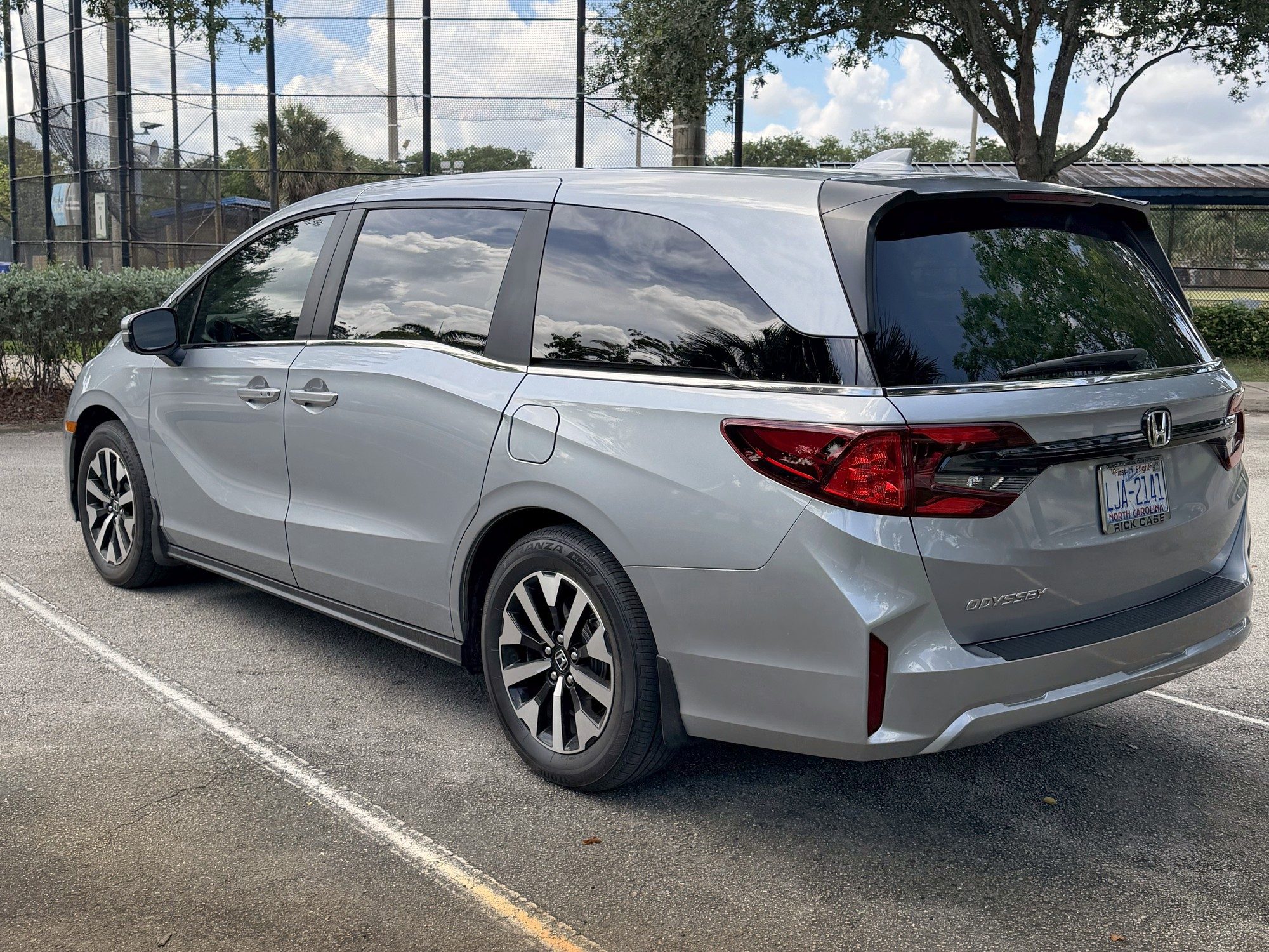 2025 Honda Odyssey rental car, photo 2