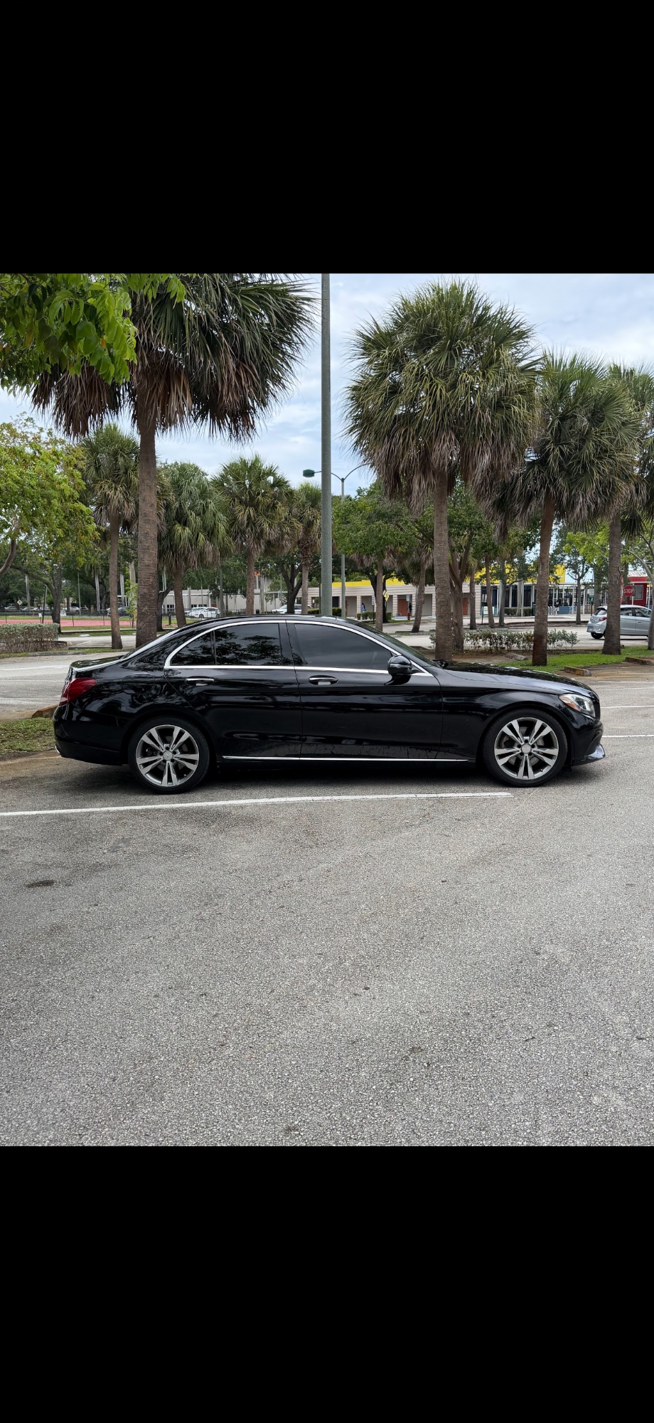 2016 Mercedes-Benz C300 rental car, photo 3