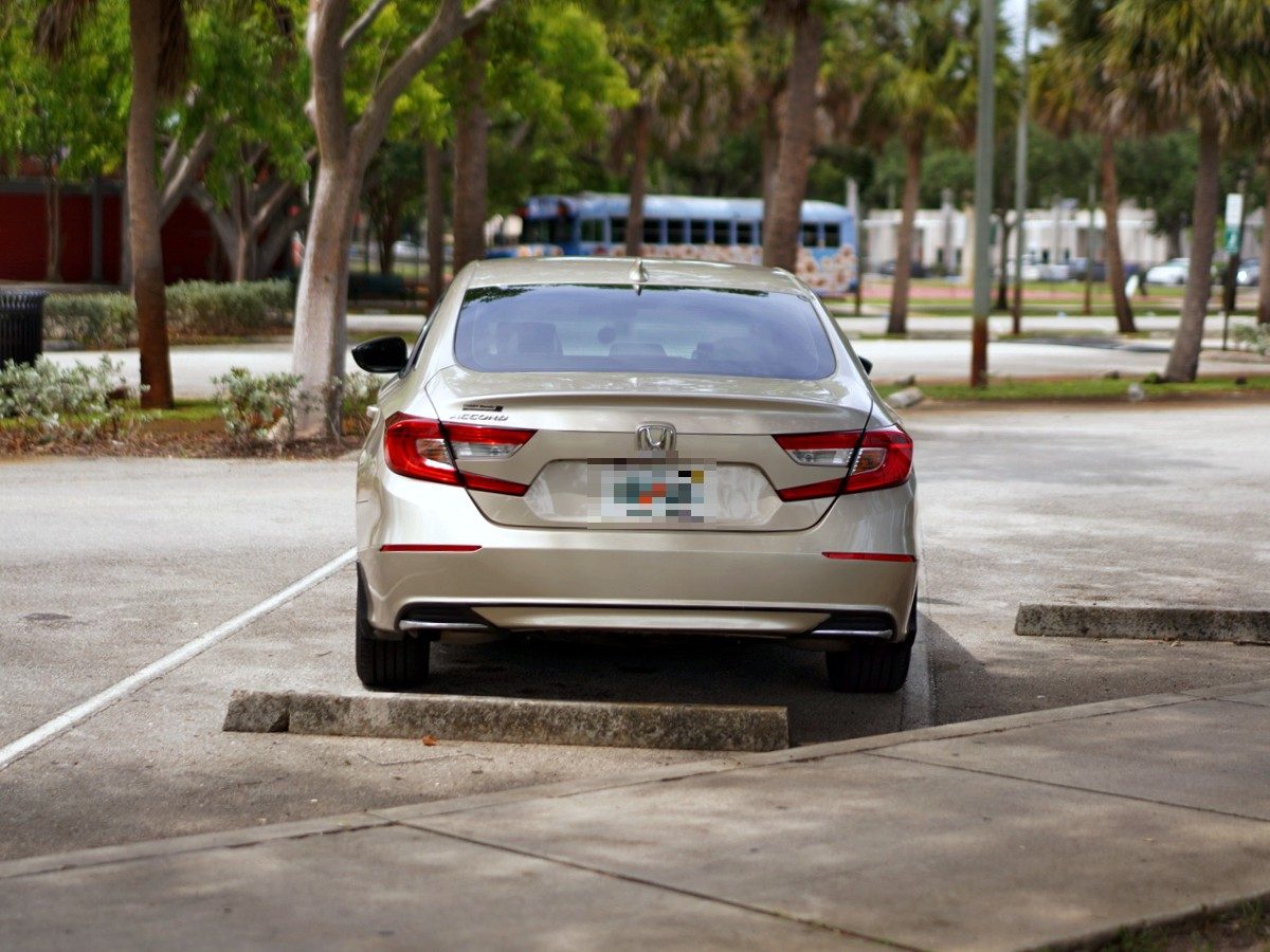 2018 Honda Accord rental car, photo 2